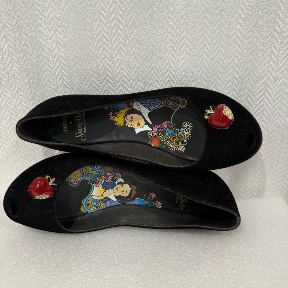 Melissa Black Flats with Snow White Design - Picture 2 of 16